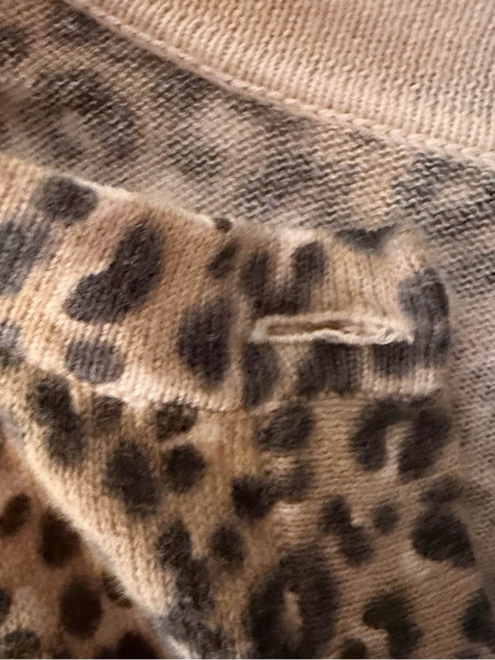 LOFT Neutral Leopard-Print Knit Cardigan - pre owned- size Medium - Pima Cotton - Picture 8 of 12